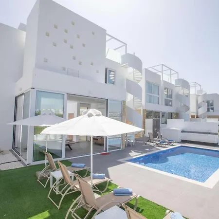 Villa Vie Bleu 15 Protarász