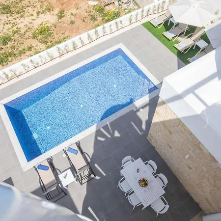 Vie Bleu 15 Protaras